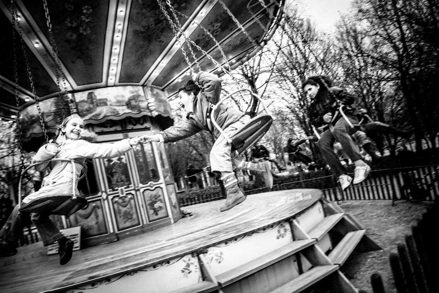 Le manège - Photographie d’art en noir et blanc en édition limitée à collectionner - Jef Baecker